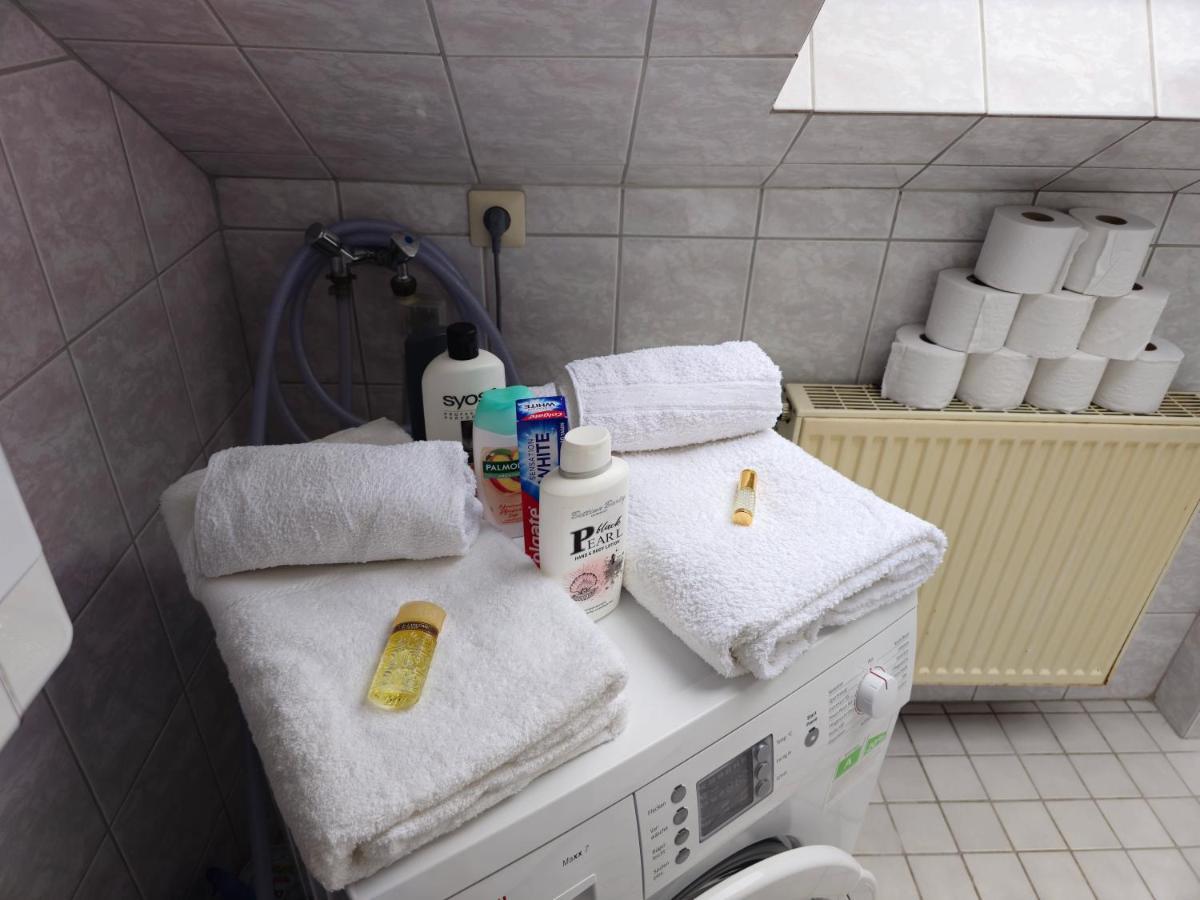 Sauna - Massage -Bodensee-Cinema Feeling- Home Sharing - Parking - Kueche Radolfzell am Bodensee Esterno foto